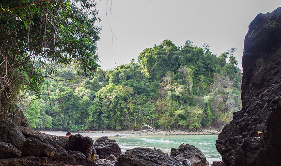 Slide 2 Playa Biesanz, Costa Rica