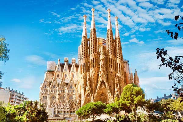 Five reasons to live in Barcelona, Spain