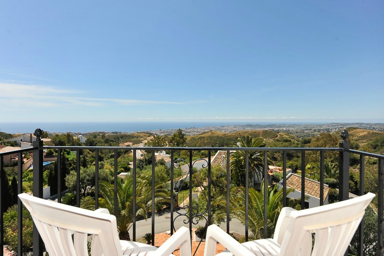 Goodbye Office…Hello Spanish Bargains