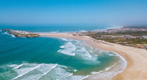 beach in peniche