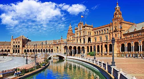 Discovering Seville by Getting Lost in Adventure