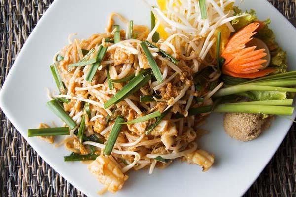 Phat Thai (Thai Stir Fry Noodles)