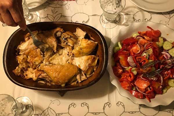 Mlinci-with-chicken-salad