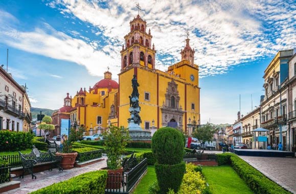 Best Places for Every Budget in Mexico - Mexico For Under $1,500 - IL