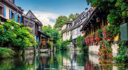 two-beautiful-small-towns-to-live-in-france-international-living