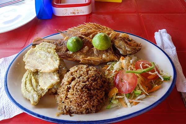 Colombian Food: 20 Best Dishes (And Beverages) You Need to Try