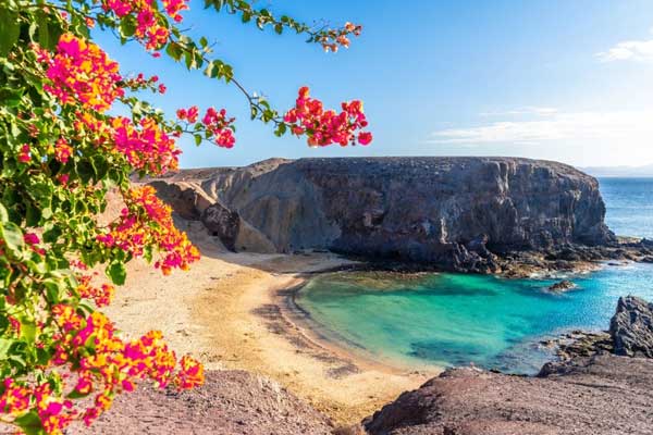 Best-Beaches-on-Lanzarote-Island