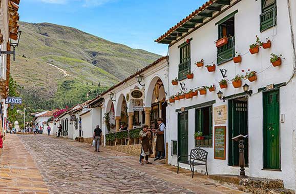 Three Best Colombian Cities to Live in For Under $1,000