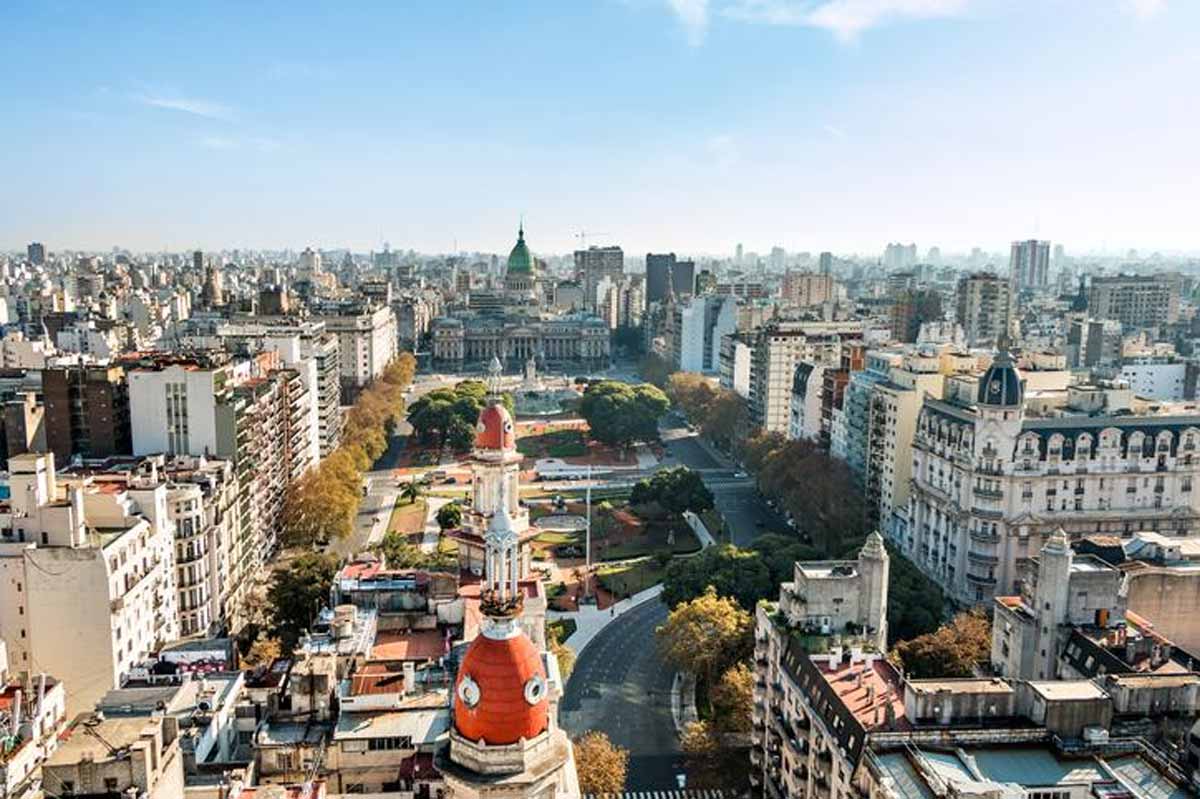 Debt-Free and Living Well on $1,100 a Month in Argentina